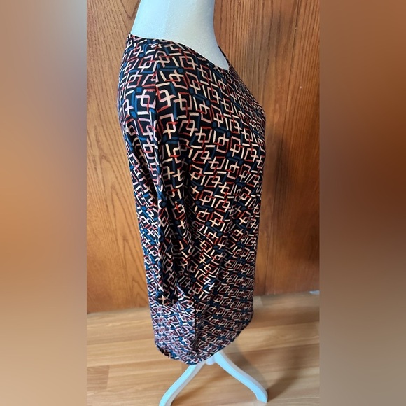 NWT Lularoe Irma Shirt XXS High Low Tunic T-shirt Oversize Black Blue Red - Picture 3 of 16